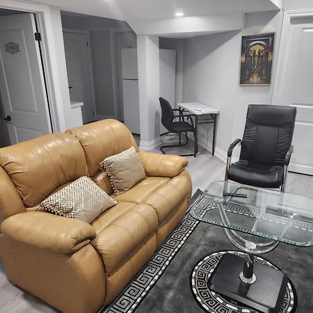Apartment B 2 Bedroom แบรมพ์ตัน ภายนอก รูปภาพ